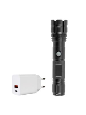 Kit lampe de poche PNI Adventure F10 et alimentation PNI CHG300