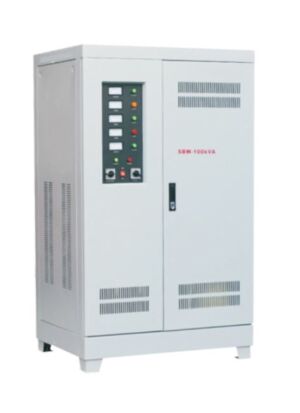 Stabilisateur de tension triphasé PNI SVT-100K avec servomoteur 100KVA 80KW sortie 380V
